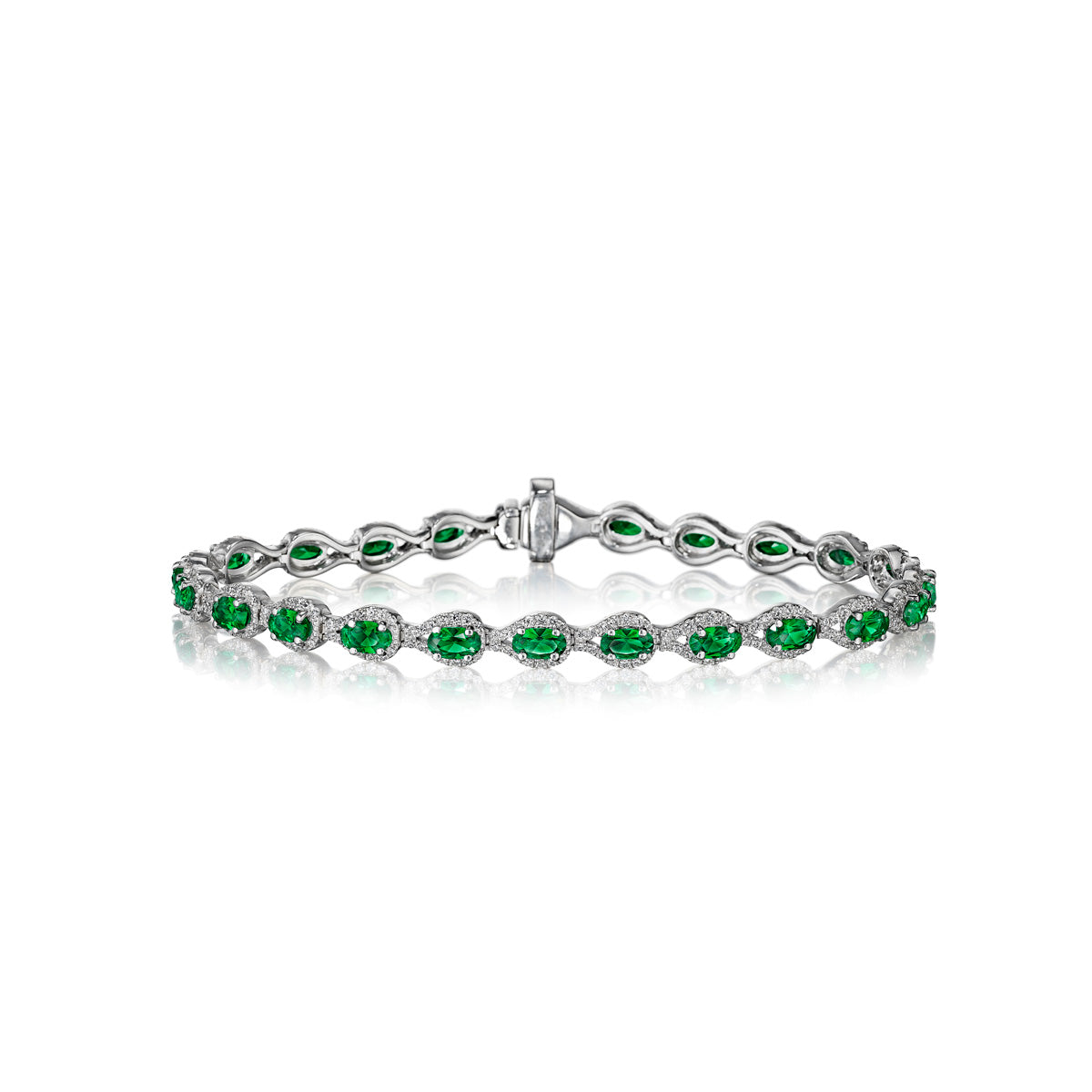 Pear-Shaped Diamond & Emerald Bracelet