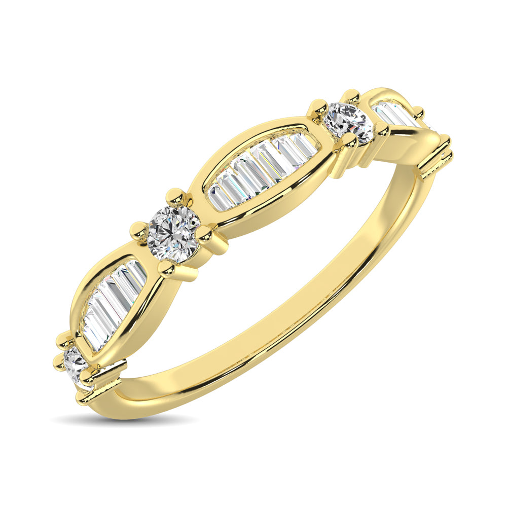 14K Yellow Gold 1/4 Ctw Round and Tapper Diamond Band Ring